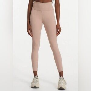 NWT Vuori Women's Rib Studio Leggings